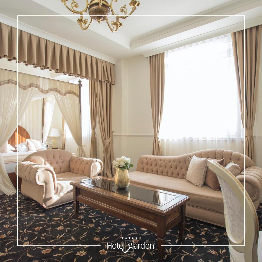 Hotel Garden プリシュティナ エクステリア 写真
