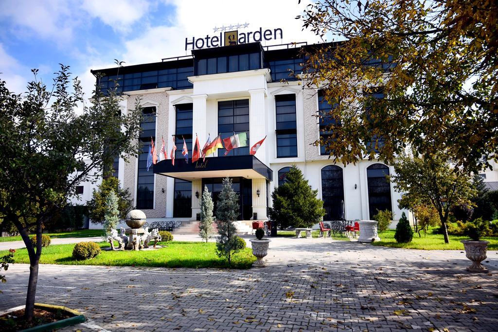 Hotel Garden プリシュティナ エクステリア 写真