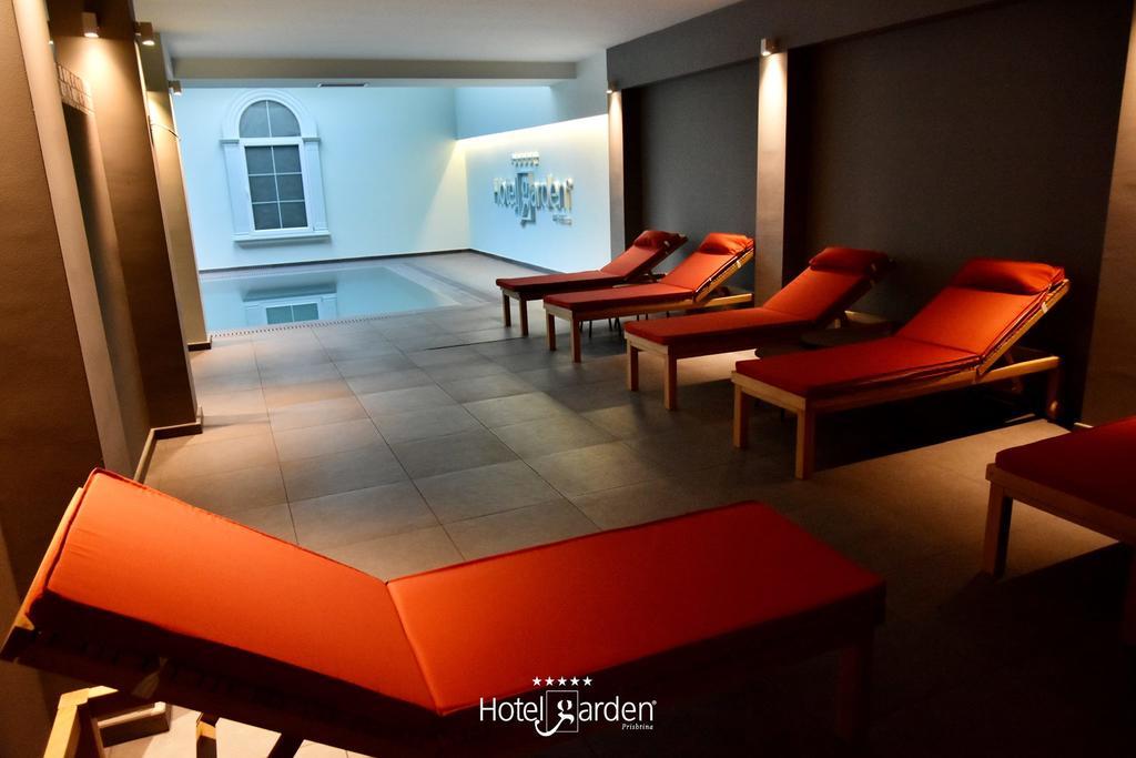 Hotel Garden プリシュティナ エクステリア 写真